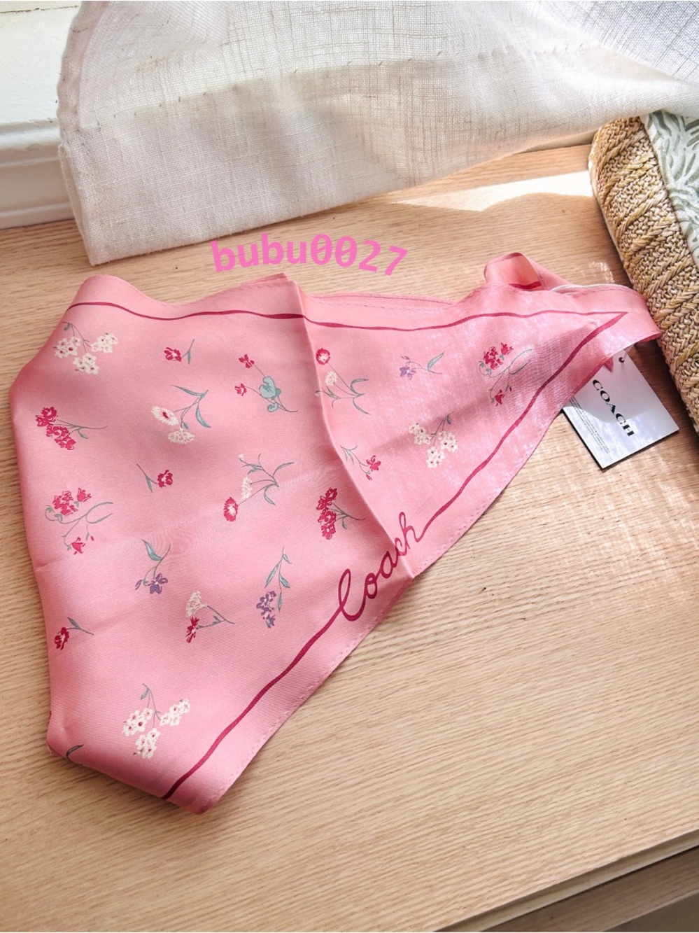 NWT🌸Coach Tossed Floral Print Silk Diamond Scarf Powder Pink CAP46 Gift Idea